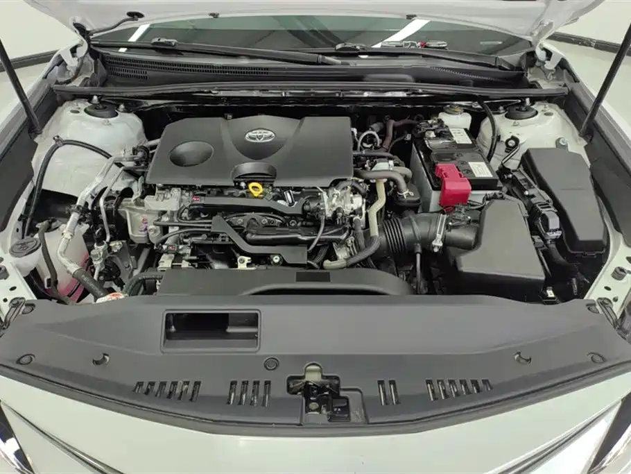 Toyota Camry 2023 — фото 10