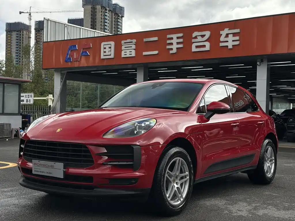 Porsche Macan 2021 — фото 1