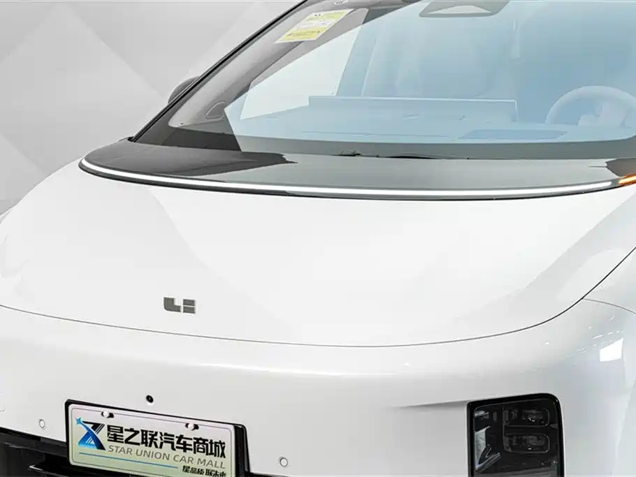 Li Auto i8 2026 — фото 4