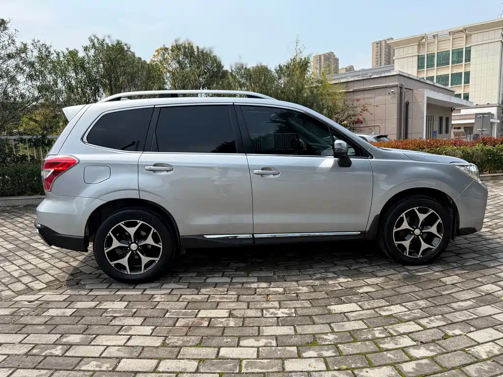 Subaru Forester 2016 — фото 13