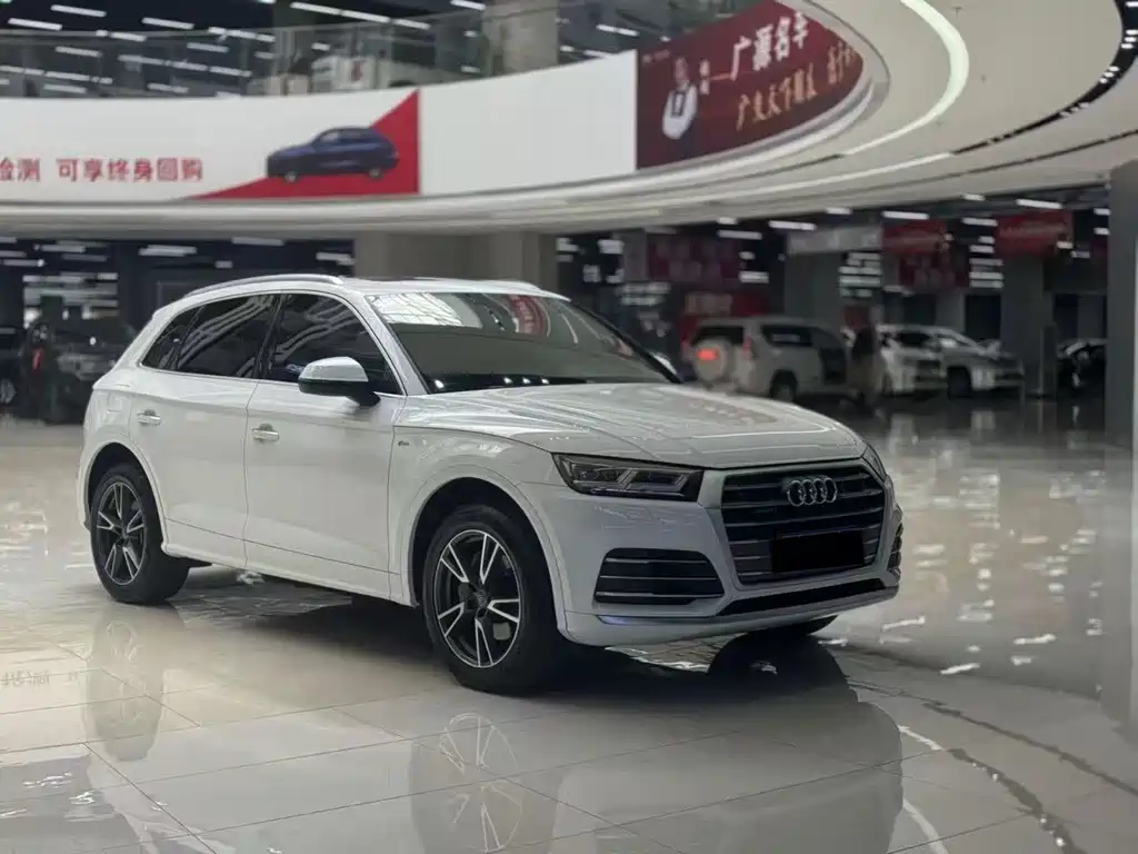 Audi Q5L 2020 — фото 3