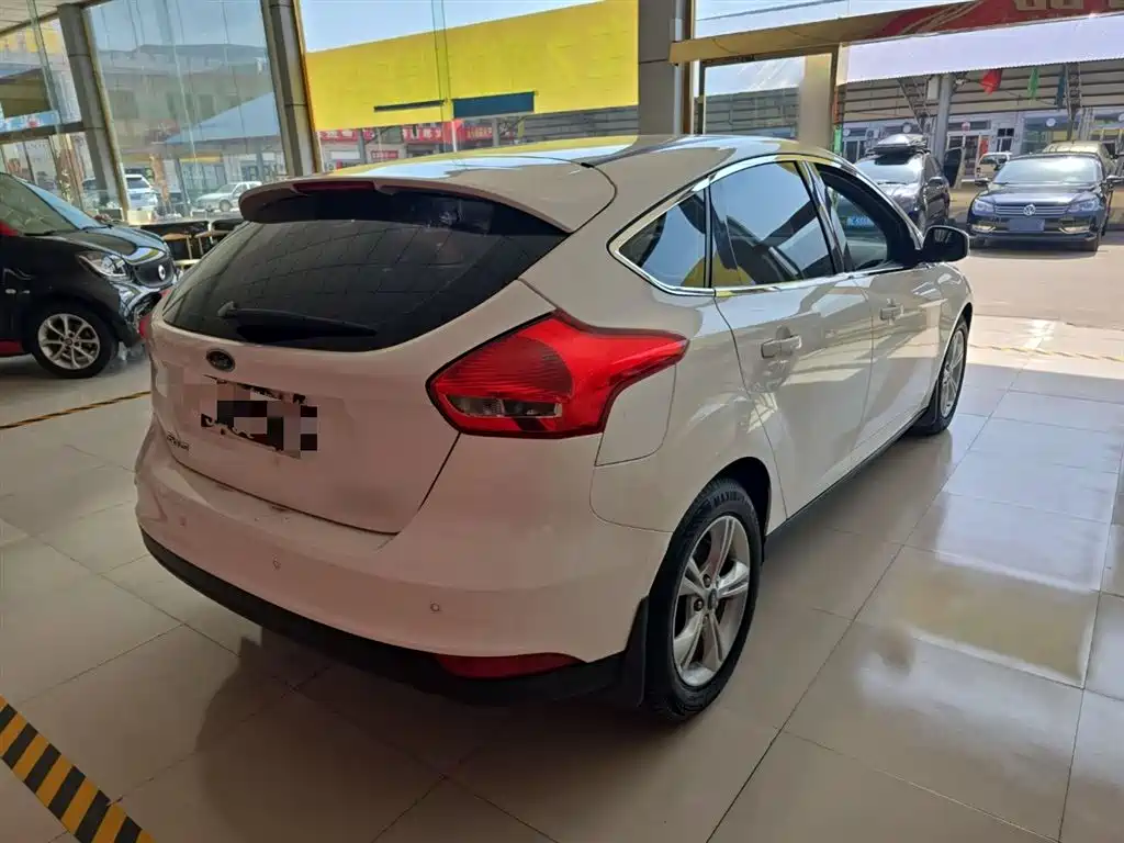 Ford Focus 2016 — фото 7