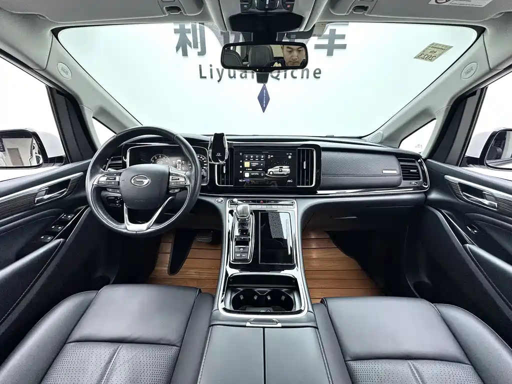GAC Motor Trumpchi M8 2021 — фото 12