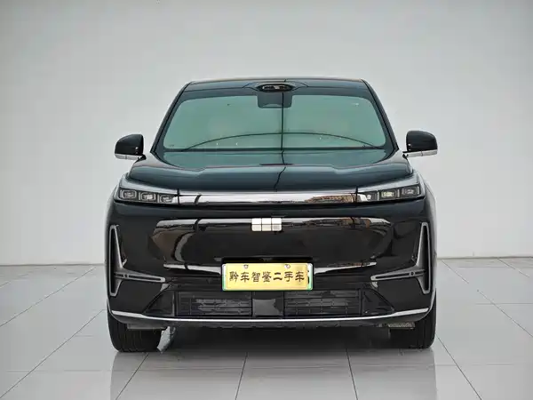 Geely Galaxy M9 2025