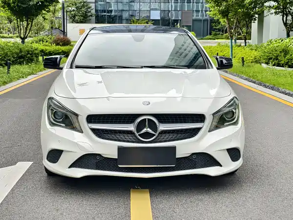 Mercedes-Benz CLA 2015