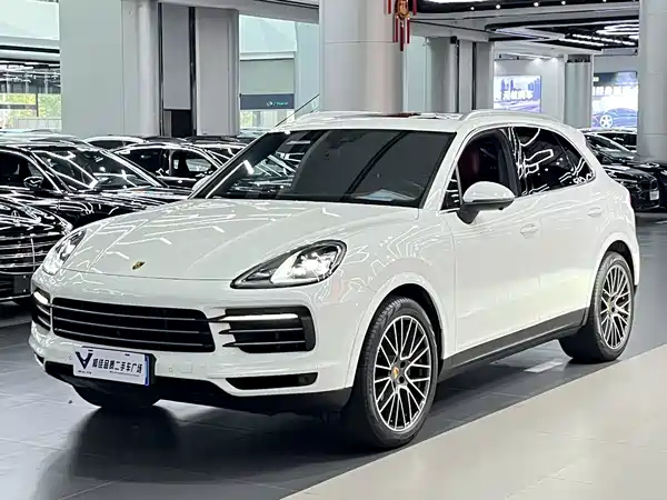 Porsche Cayenne 2021