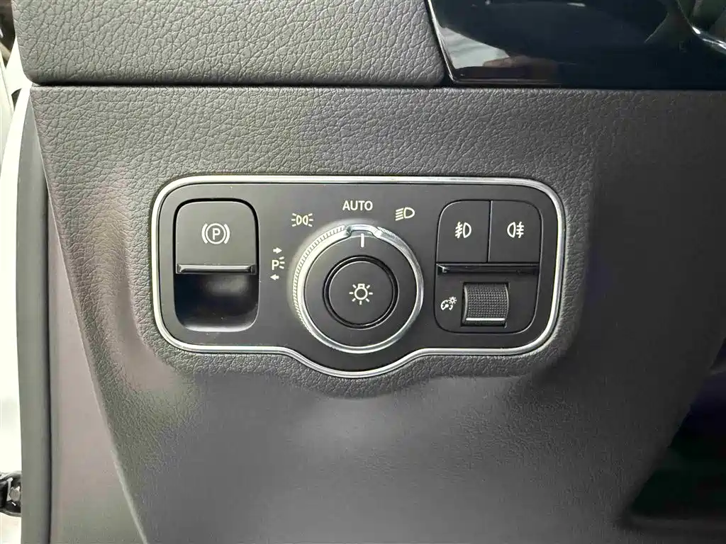 Mercedes-Benz GLA 2020 — фото 15