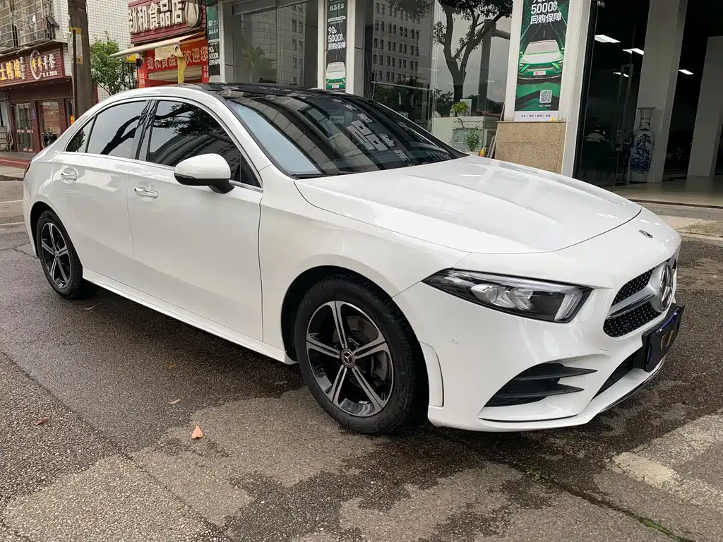 Mercedes-Benz A-Class 2023 — фото 3