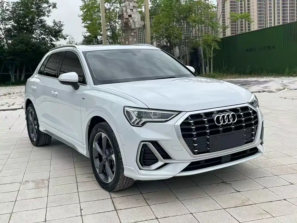 Audi Q3 2021 — фото 3