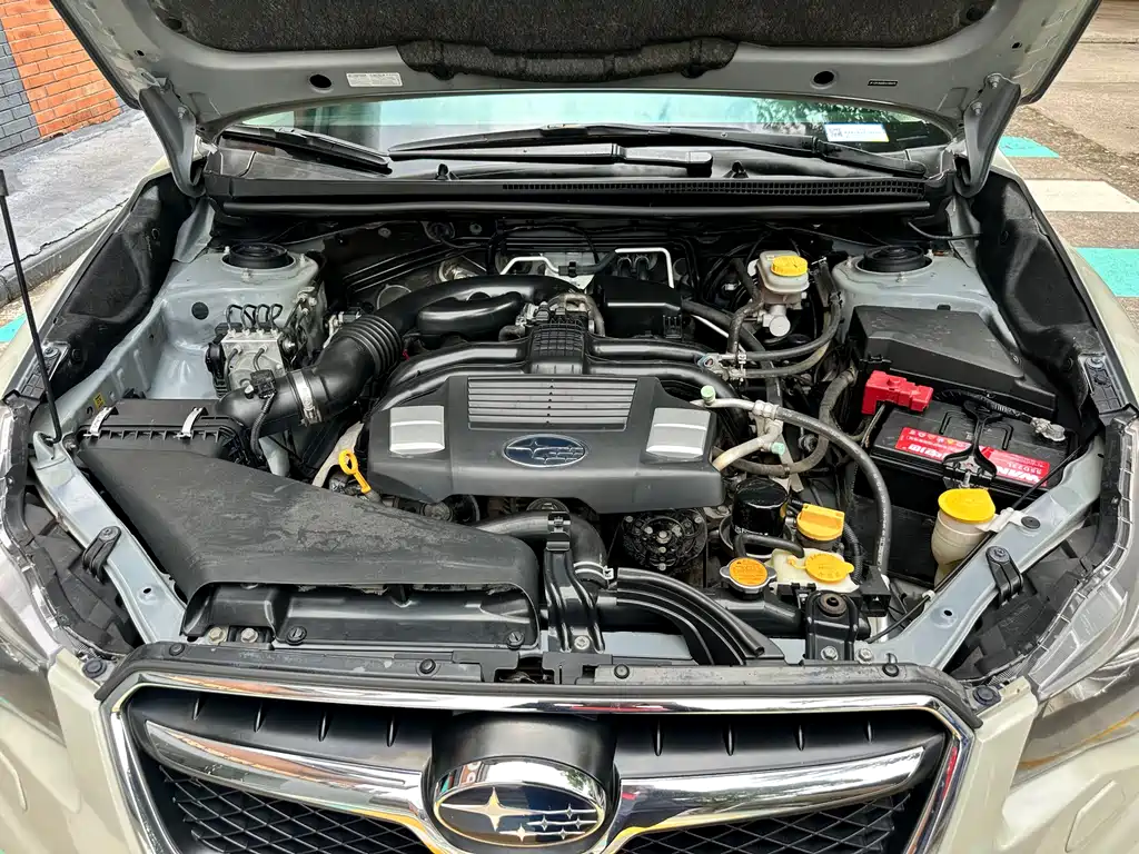 Subaru XV 2014 — фото 12