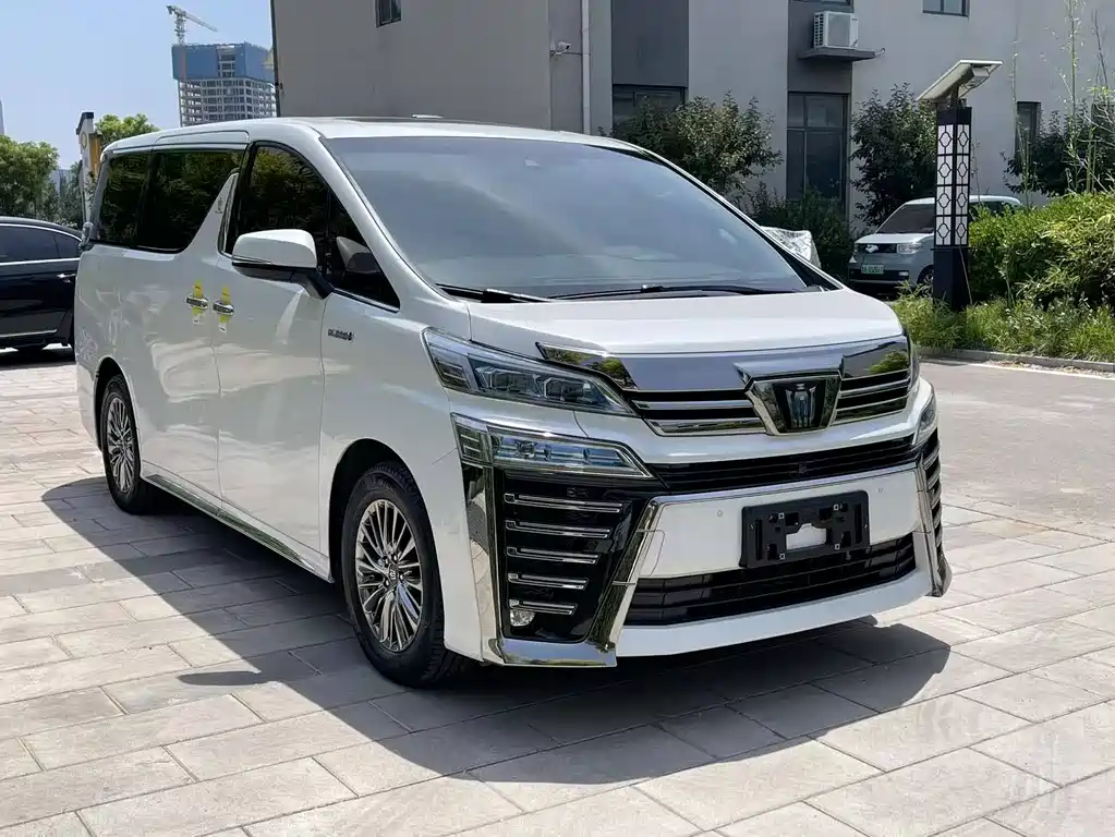 Toyota Vellfire 2022 — фото 4