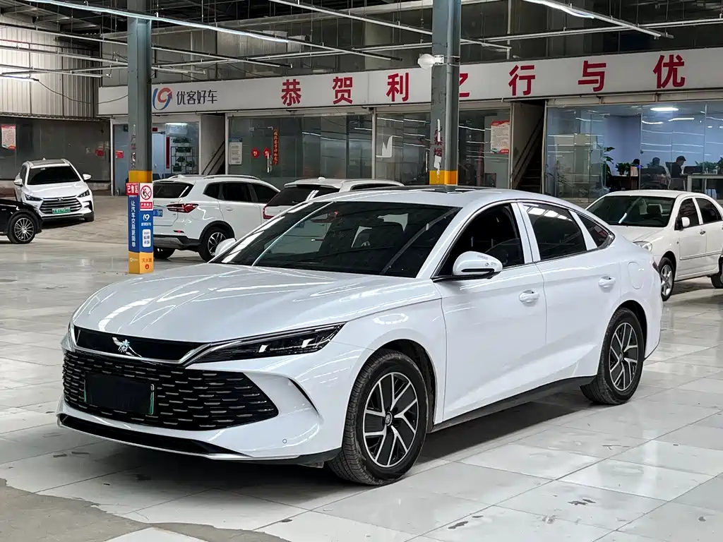 BYD Qin L 2025 — фото 1