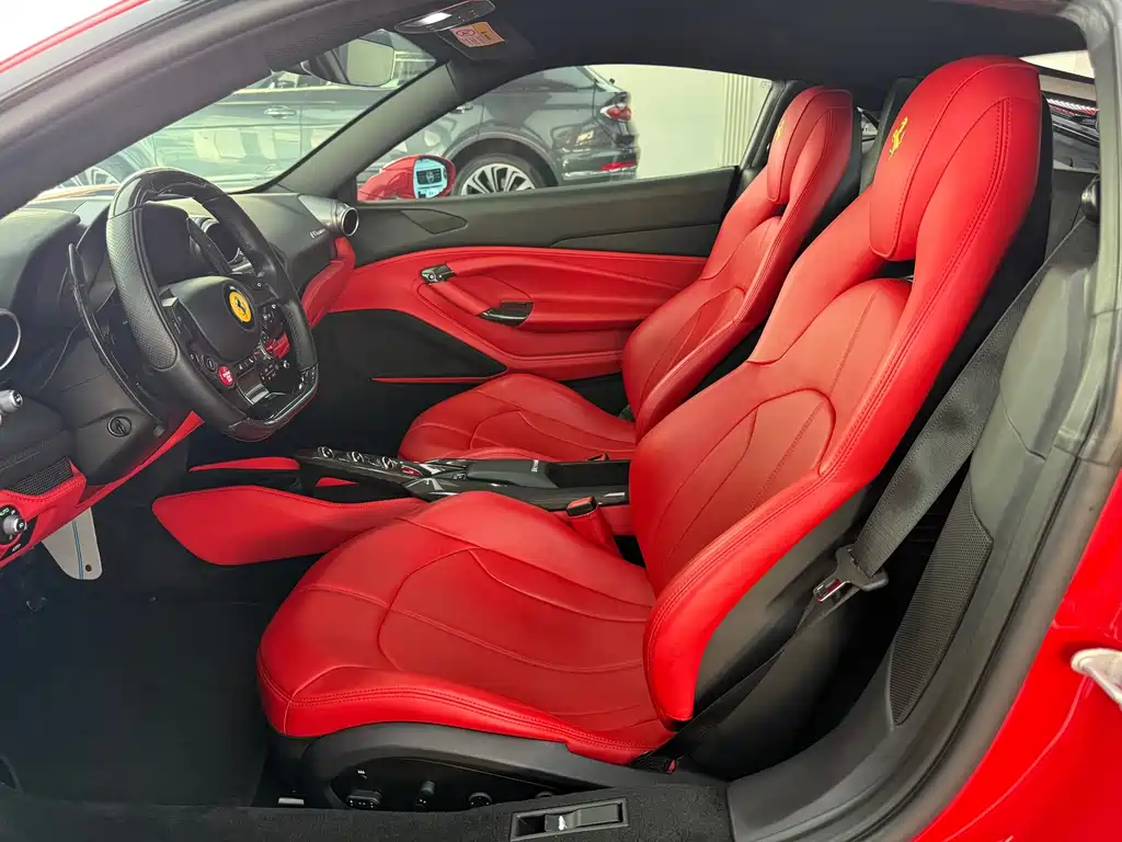 Ferrari F8 2022 — фото 8