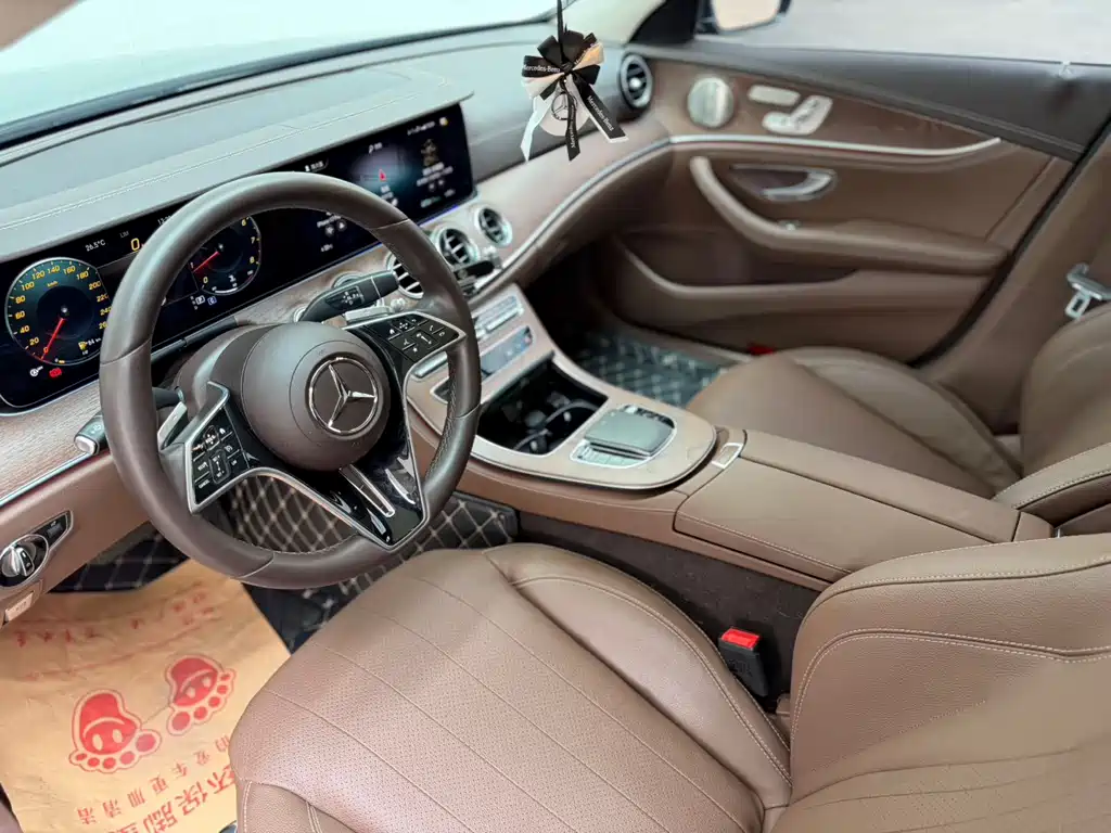 Mercedes-Benz E-Class 2023 — фото 5