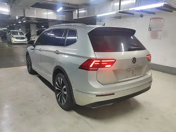 Volkswagen Tiguan L 2021