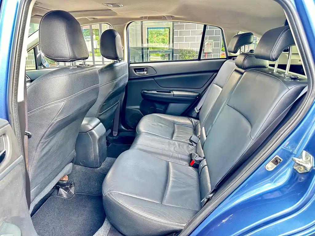Subaru XV 2014 — фото 11