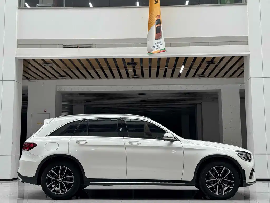 Mercedes-Benz GLC 2021