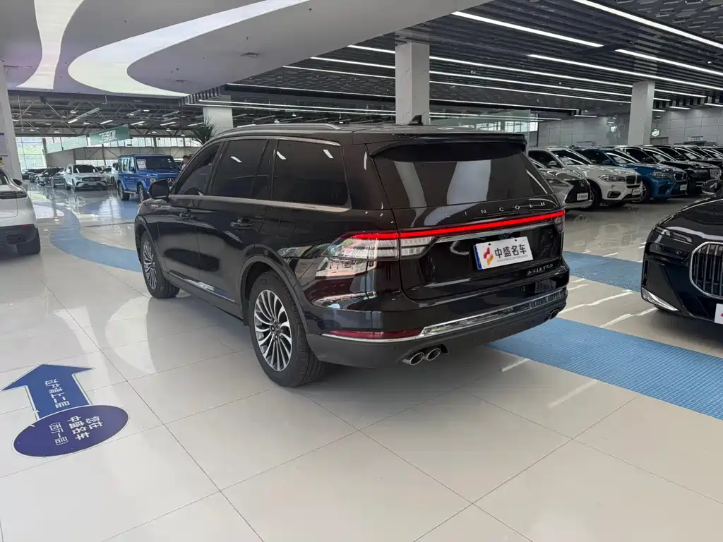Lincoln Aviator 2021 — фото 10