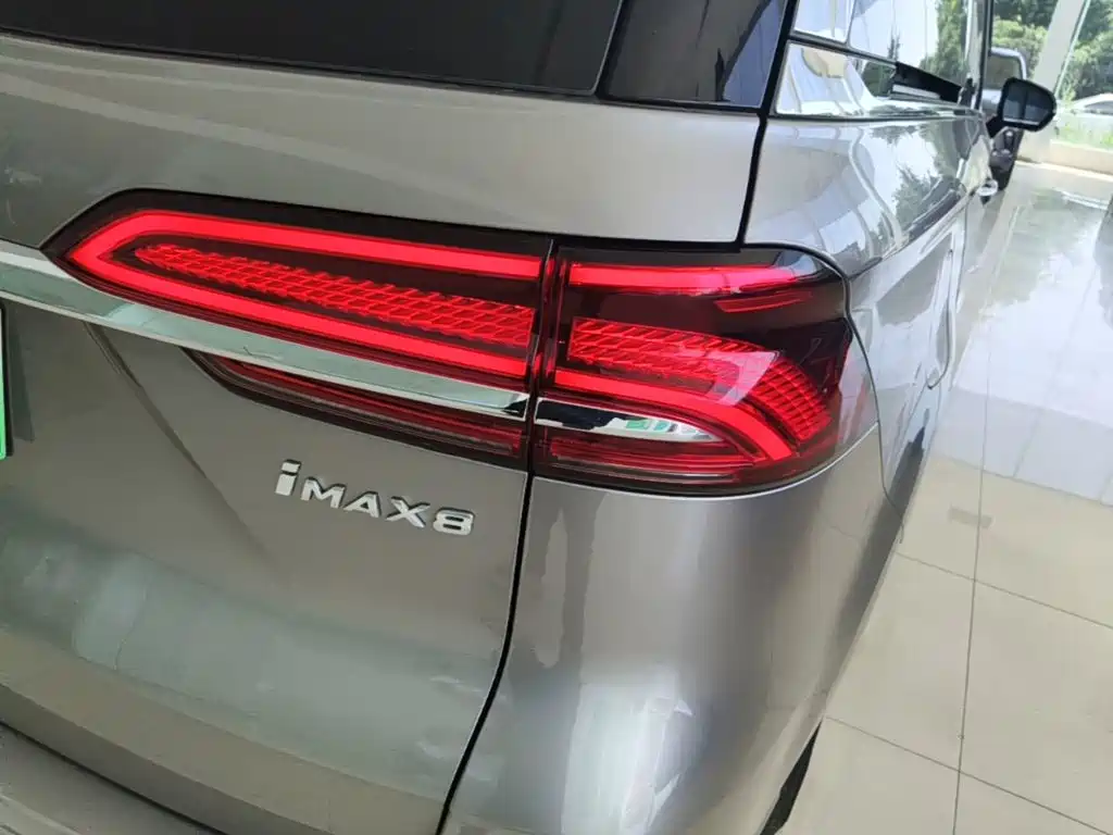 Roewe iMAX8 New Energy 2025 — фото 8