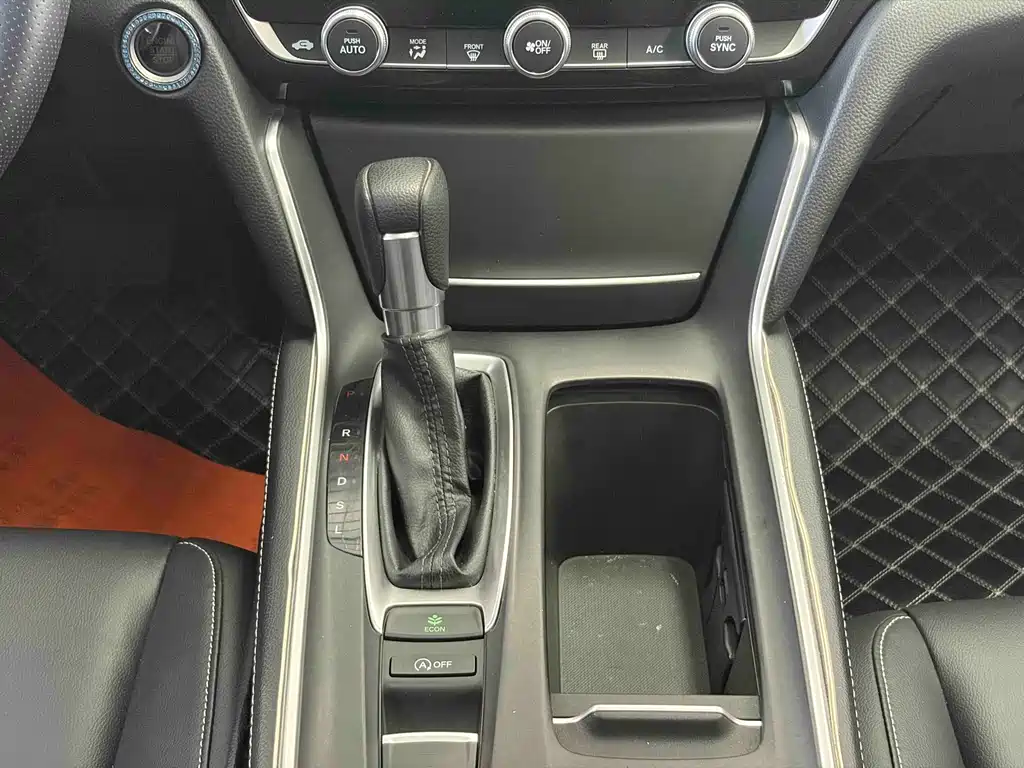 Honda Inspire 2019 — фото 18