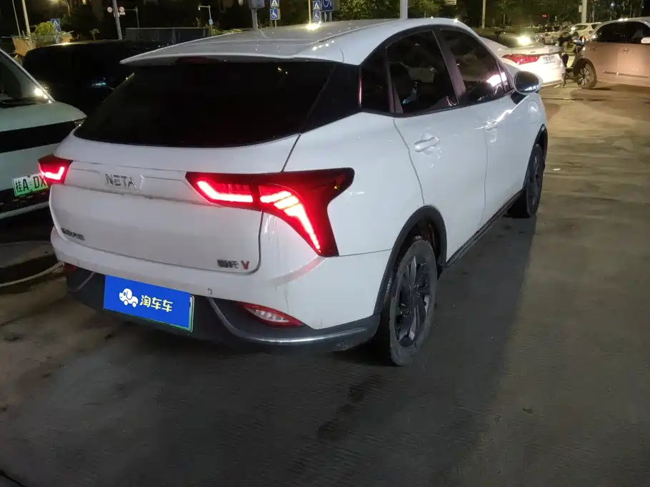 Neta V 2023