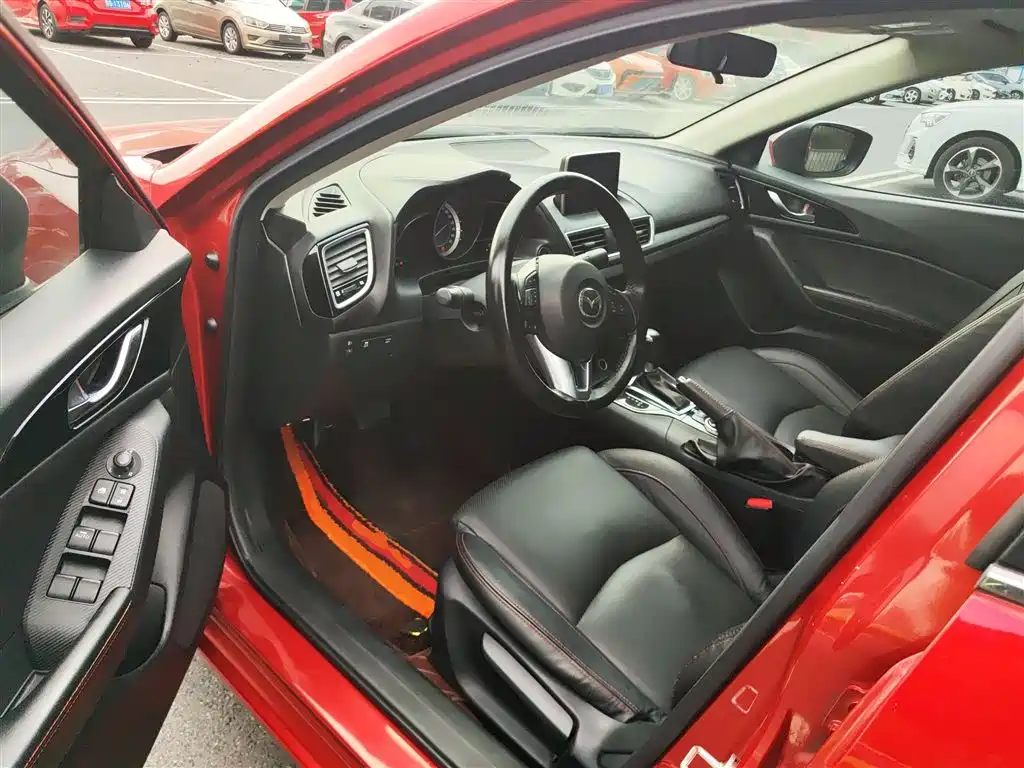 Mazda 3 Axela 2015 — фото 16