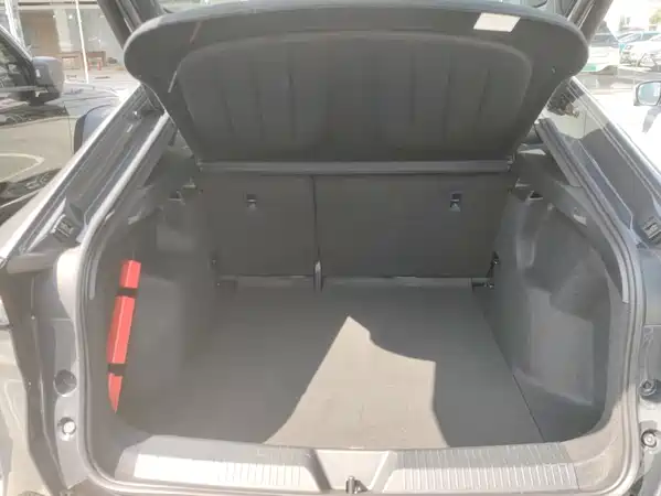 Volkswagen Distinctive 06 2025