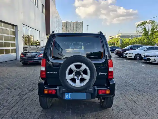 Suzuki Jimny 2013