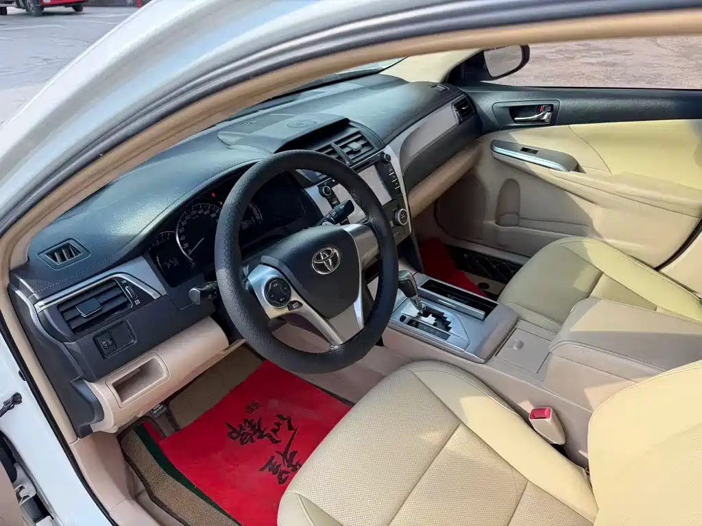 Toyota Camry 2013