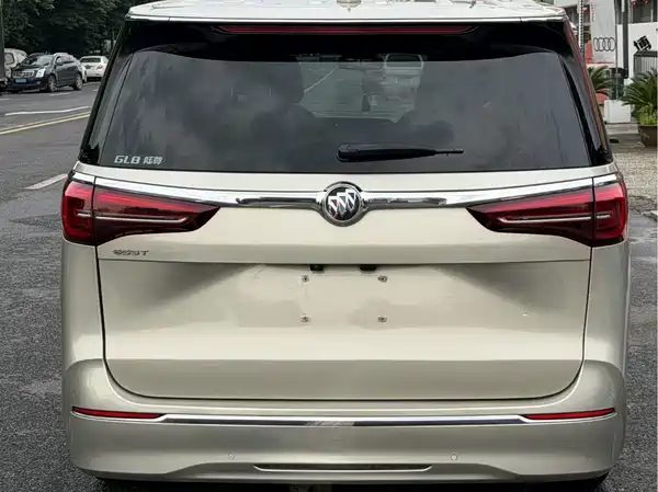 Buick GL8 2021
