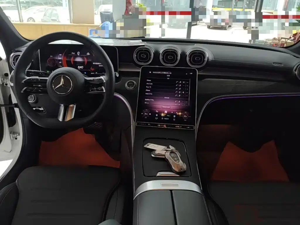 Mercedes-Benz C-Class 2025 — фото 10
