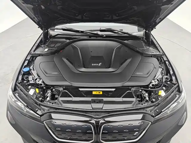 BMW i3 2023 — фото 11