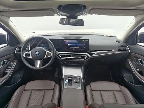 BMW i3 2023