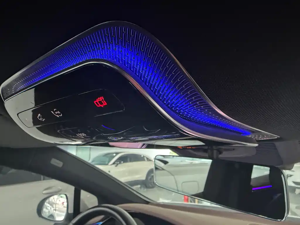 Mercedes-Benz EQS 2023 — фото 10