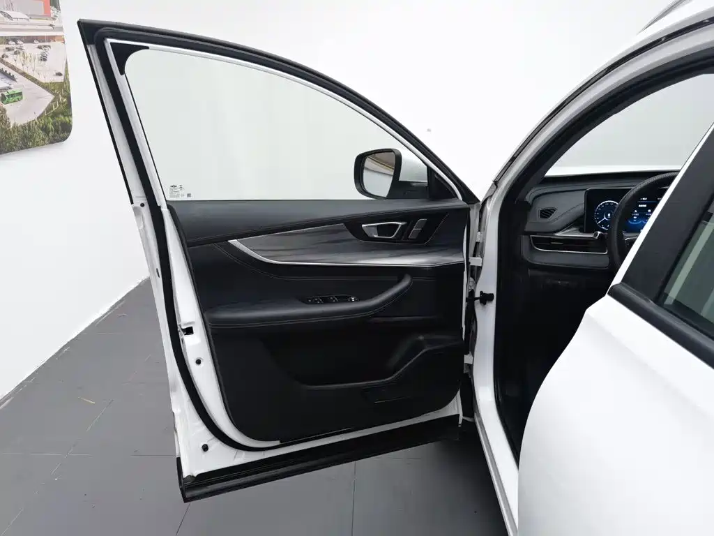 Chery Tiggo 8 PLUS 2022 — фото 8