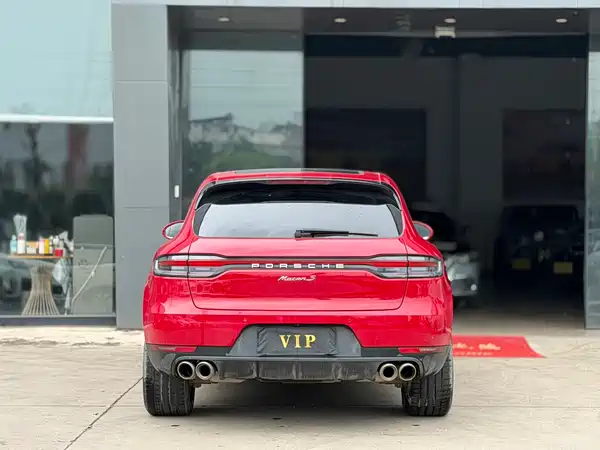 Porsche Macan 2021