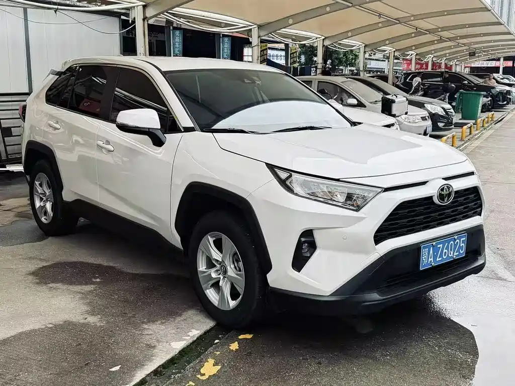 Toyota RAV4 2024