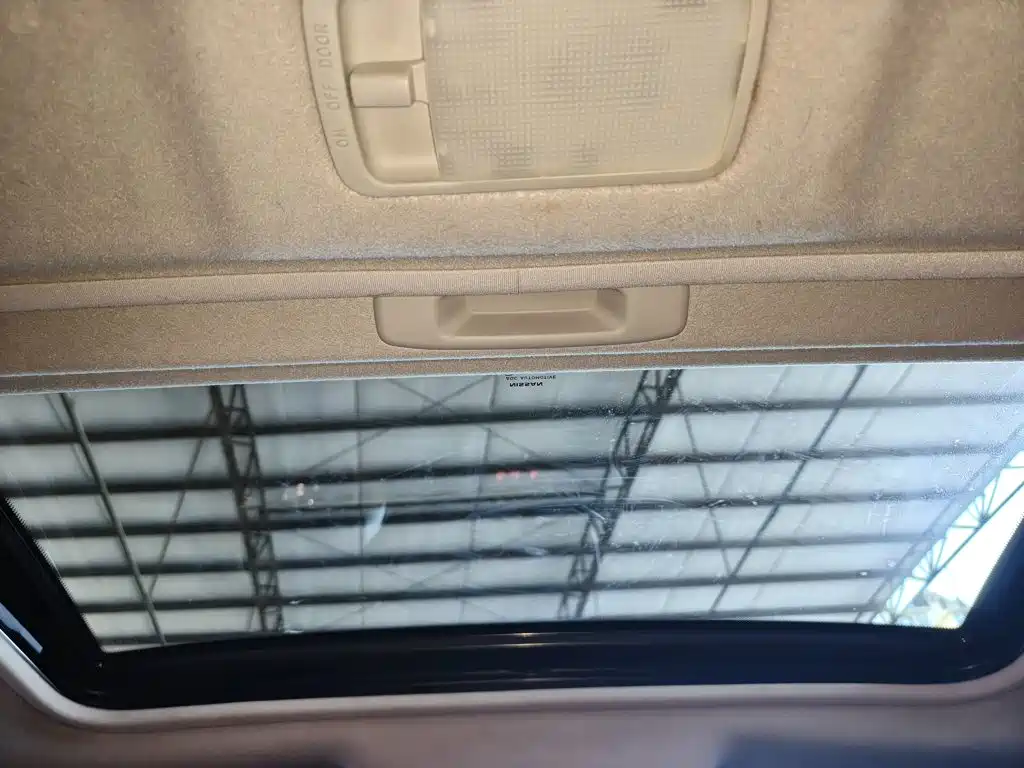 Nissan Tiida 2015 — фото 18