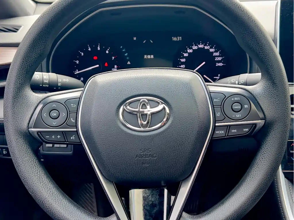 Toyota Avalon 2023 — фото 12