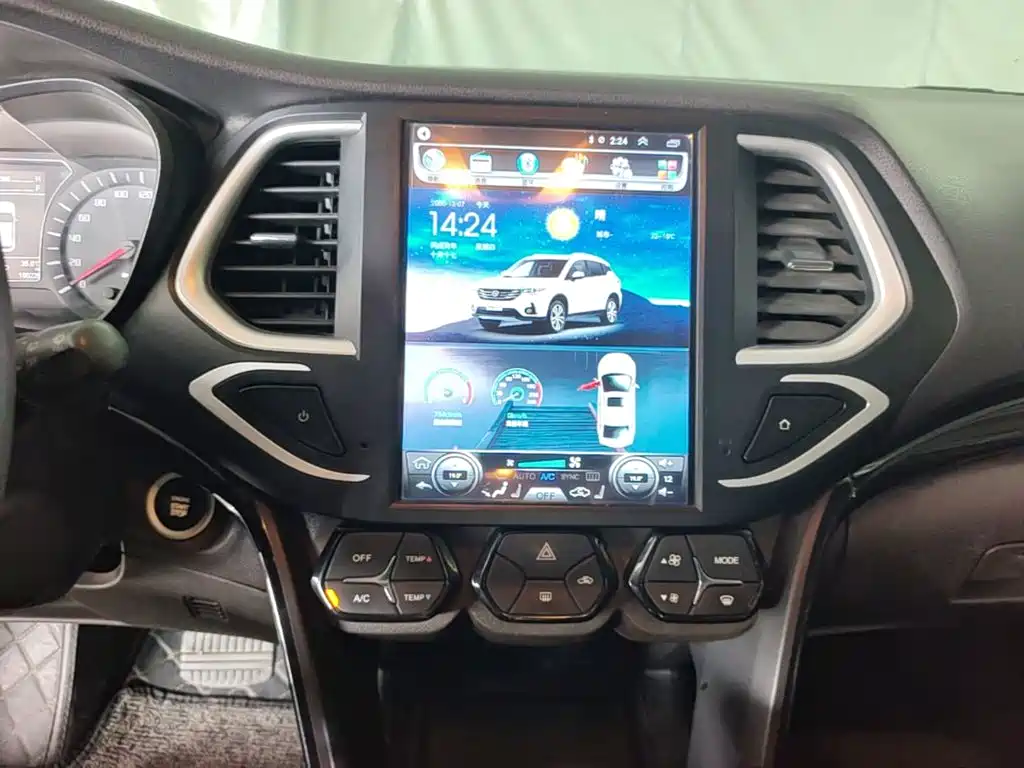 GAC Trumpchi GS4 2016 — фото 13