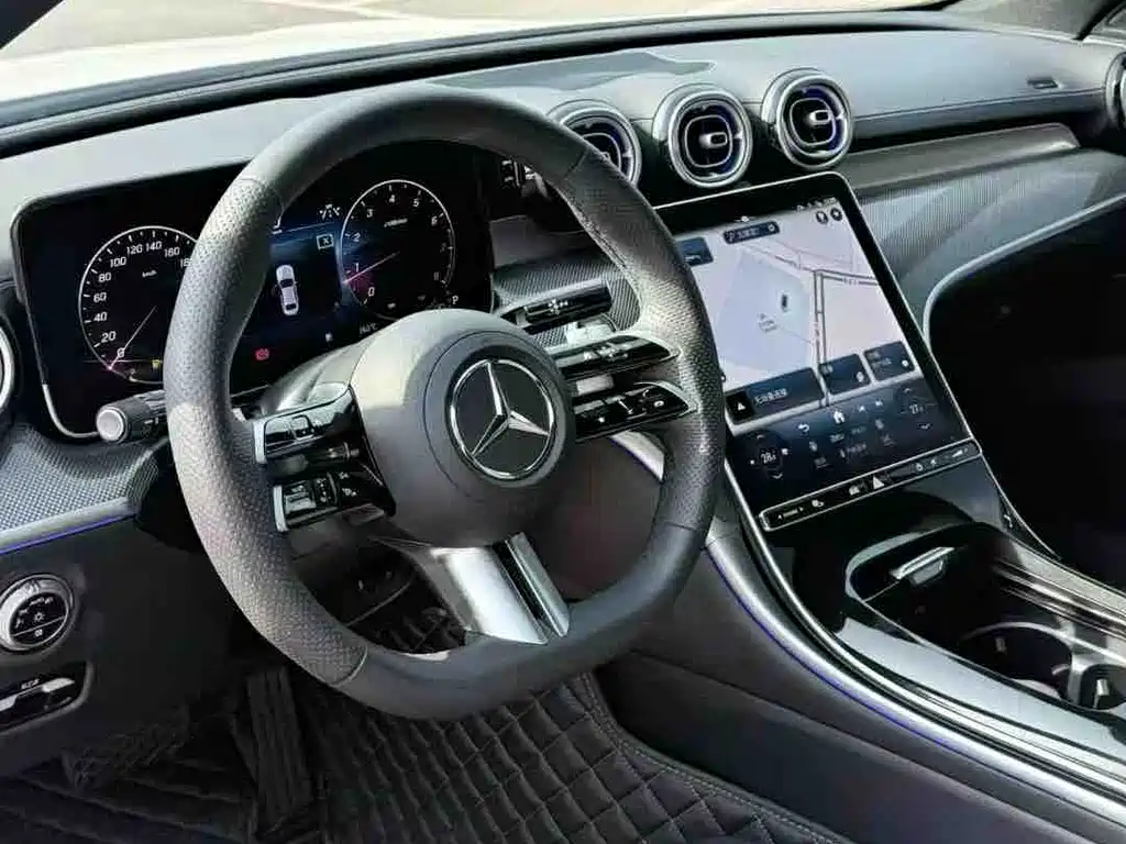 Mercedes-Benz C-Class 2023 — фото 6