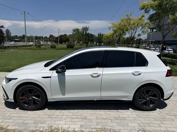 Volkswagen Golf 2023
