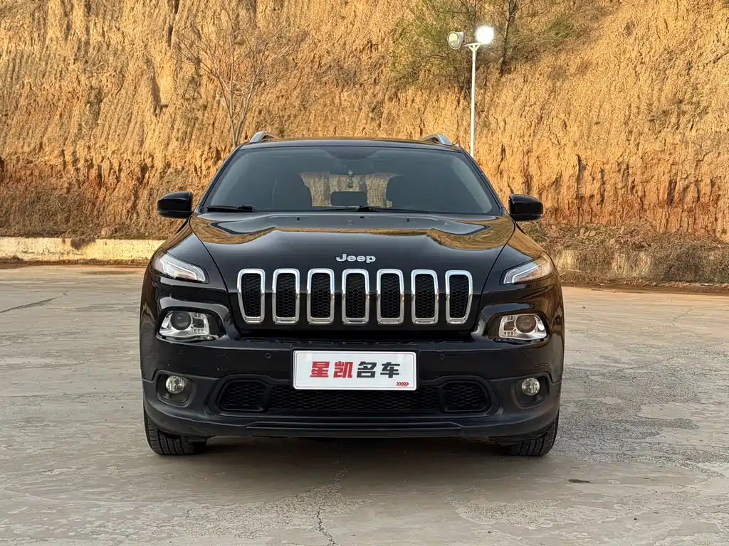 Jeep Cherokee 2017 — фото 2