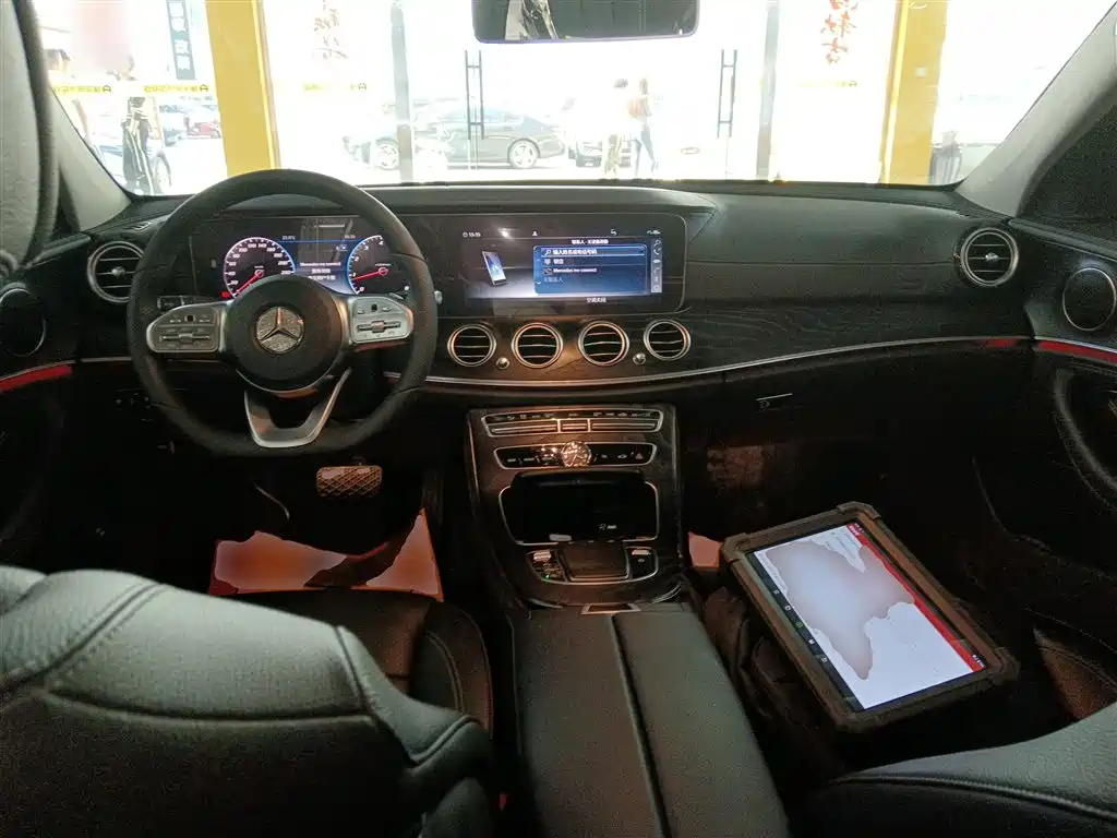 Mercedes-Benz E-Class 2019 — фото 6