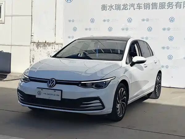 Volkswagen Golf 2022
