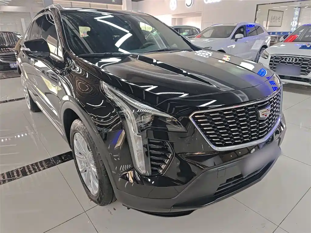 Cadillac XT4 2023 — фото 4