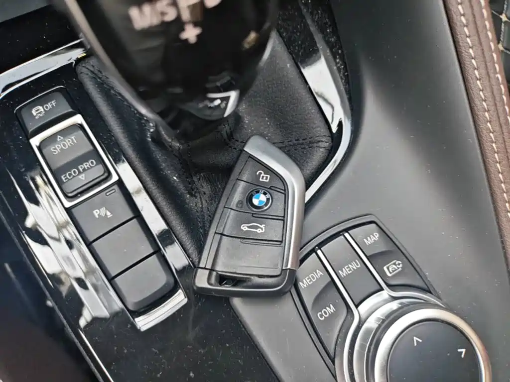 BMW X2 2023 — фото 9