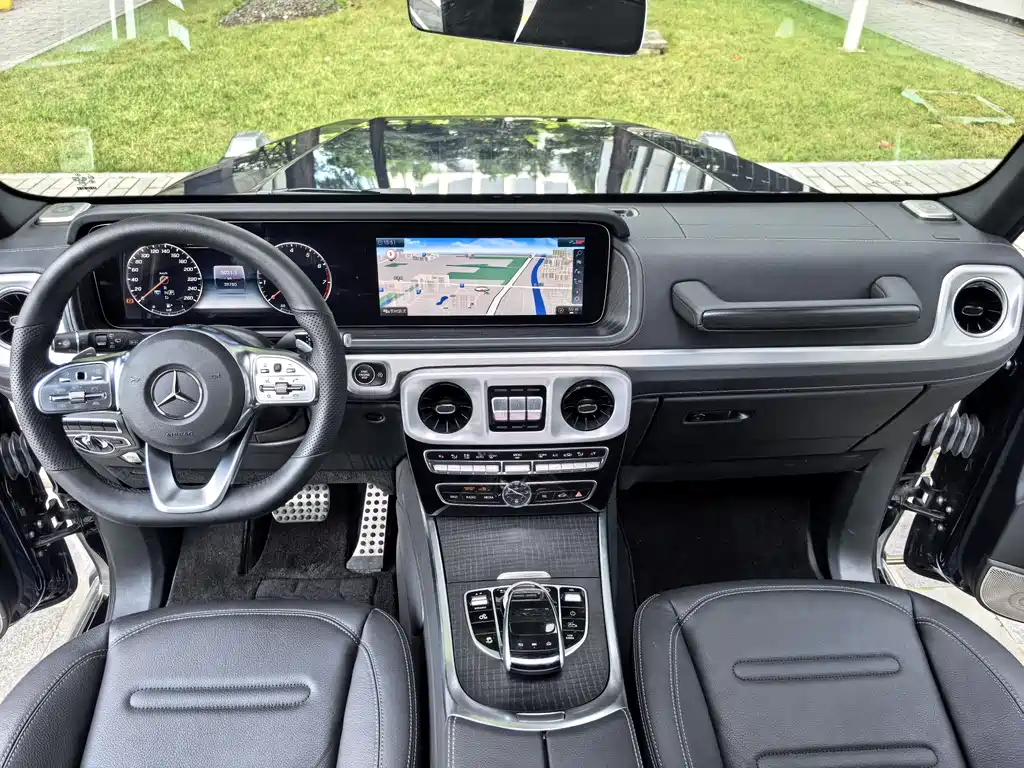 Mercedes-Benz G-Class 2024 — фото 10