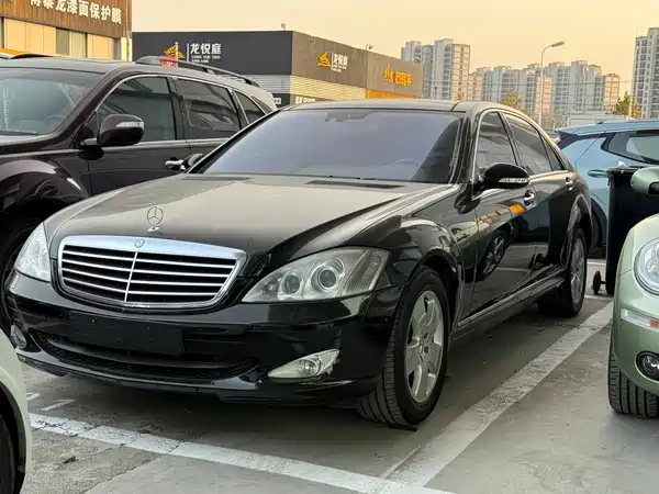 Mercedes-Benz S-Class 2007