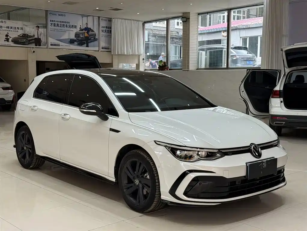 Volkswagen Golf 2022